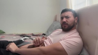 Masturbating with Cumshot in my bed www.onlyfans,com/roddddddd
