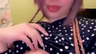 New wig jellyfish hair and a fat ass