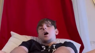 Playing with my whore hole is fun🤭