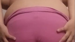 Who want to make a video with me??? I just want someone to fuck me and explode in me