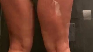 Have fun with me in the shower