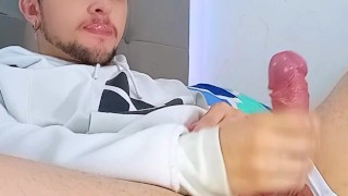My slimy cock almost puts my eye out when I cum (Subtitled)