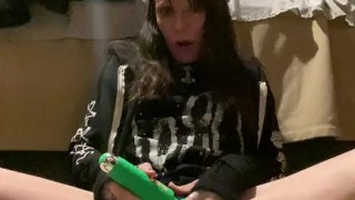 Cute Girl Using Vibrator to Cum