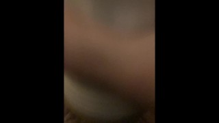 Je baise deux chatte et je me branle sur leur chatte mouiller