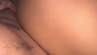 براحتك يامحمود لاتتعجل زوجي ما يسمعنا ،زنقني جاري العنتيل لمازوجي نايم وفشخني فشخ بالأوضة🤤🇪🇬