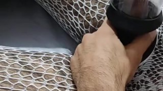 Flaco le da si Primer uso a máquina de vacío