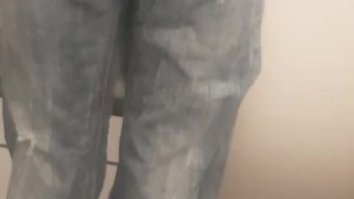 I love pissing my jeans!
