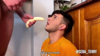 Her stepfather puts a banana up her ass and her ass opens with pleasure