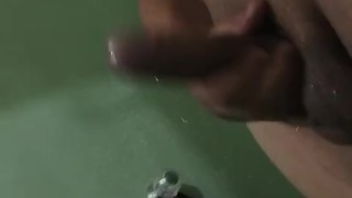 Se folla a su madrastra