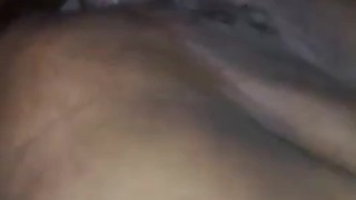 Me encuentro con mi yerno para conversar y me convence de ir a su cuarto ...me rompe mi colita 🍑