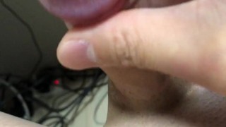 今日3回目の射精見てください