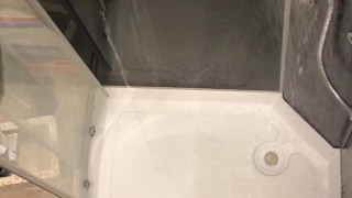 First Vidéo ;)Twink Shower Time