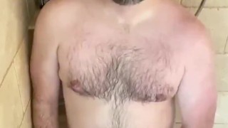 Sexy Otter Cumming in Shower