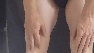 がブルマ姿でおしっこを限界まで我慢したけどお漏らしした・・・