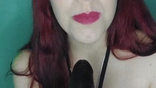 TU MADRASTRA te espia cogiendo y se pone celosa y seductora!