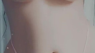 ElizabethHunny is A Little Tease