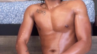 Smoking and stroking 🙌🏾 in my step moms room ‼️ full video on OF