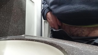 I love to feel my pee: slow, warm and hard 😘