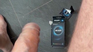 XXL Huge Cock and Kondom