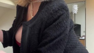 Big boob bouncing and curvy naked ass