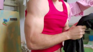 Klaus Joe - Guy showing gym gains