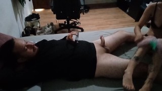 La pillo con mi mejor amigo en esta sitiacion