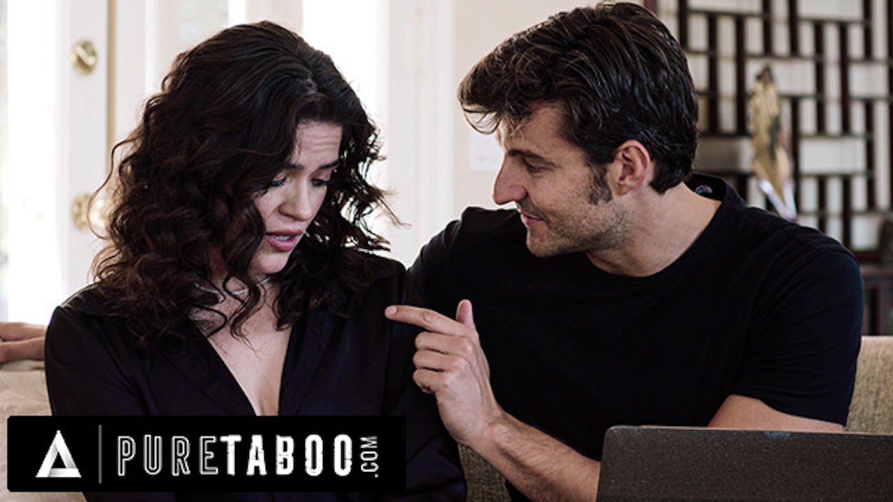 Pervy IT Guy Caught His Coworker With Porn