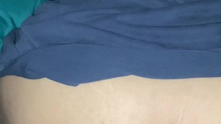 El amigo de mi esposo me dio leche mientras él está en el trabajo