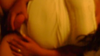 milf puta, noche de matrimonio .. hace muchos anos