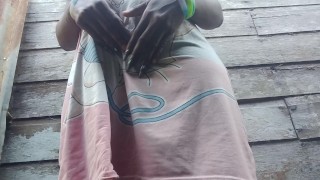 AMATURE NEARLY GET CAUGHT MASTERBATEING