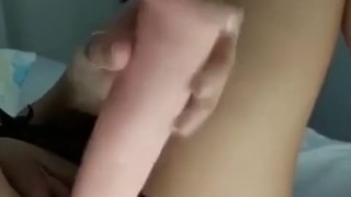 Amateur girl with big dildo to cum