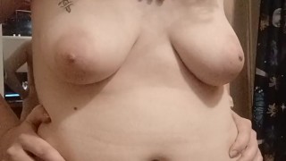 Thick curvy babe dirty talks and moans for daddy as she shows herself off and touches herself