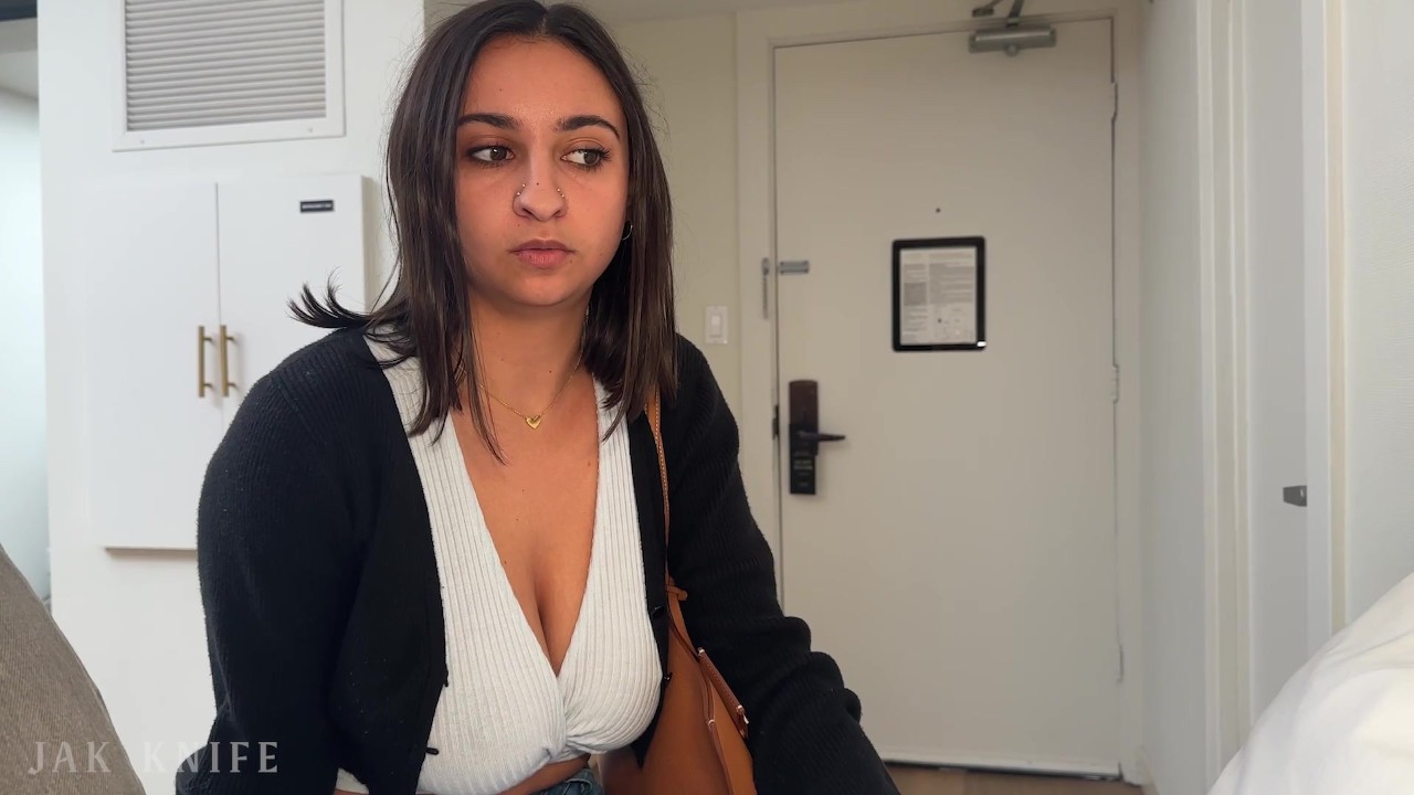 Big titty coworker says no to condom during business trip