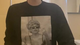 German Twink Jerking Off in the Bathroom