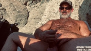 DADDY GOONER JERK OFF INSTRUCTION AT THE BEACH!