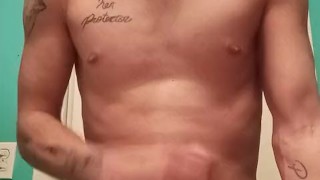 Cum on my cock baby 😘