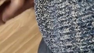 🇻🇪🇦🇷🇪🇨El Tio Termino su Taza de Leche,se Saco Su Polla Gorda Y tambien Saco su Leche