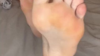 Massaging My Naughty Little Feet, Want A Foot Job?🦶🔥