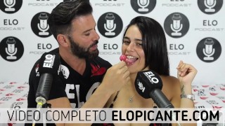 PEQUITAS MUESTRA COMO LE GUSTA EL SEXO ORAL