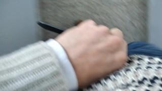 🇻🇪🇦🇷🇪🇨El Tio Con Enorme Polla Se Arriesgo en el Ascensor y Se Corrio en El Ultimo Piso