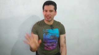 Oficinista es penetrado a pelo por el chacal casado dotado de 23cm de la tiendita ! Relato sexual
