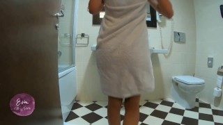 SKINNY MILF MASTURBATING After shower