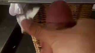Cumming to Porn