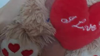 Teddy rubs ends in big cumshot