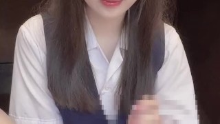 【English sub】机の下で手コキのご褒美をくれる秘書を雇ったら仕事がはかどる/hentai/日本素人美女/個人撮影/裏垢/亀頭責め/寸止め/M男【ゆなぱんちゃんねる】