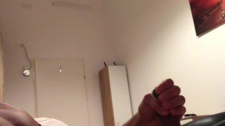 Sexy paja nocturna antes de ir a la cama