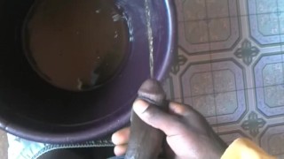 💦💦 NARUGHTY MILF WITH BIG CURVED COCK PISSING