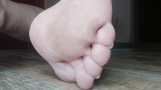 GIANTESS SHOES , DIRTY SOCKS AND DIRTY FEET
