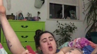 Amateur Teen Tries New Toys