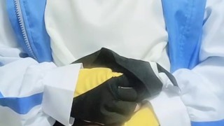 黒パンツ　ブリジット